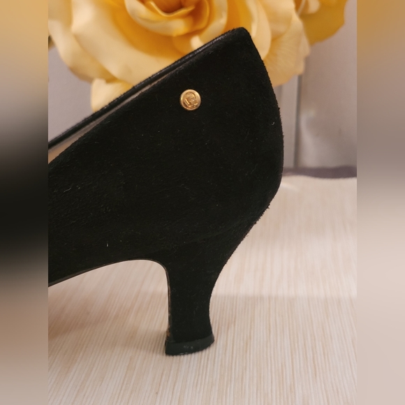 Vintage Etienne Aigner classic black suede pumps Priscilla - Picture 4 of 13